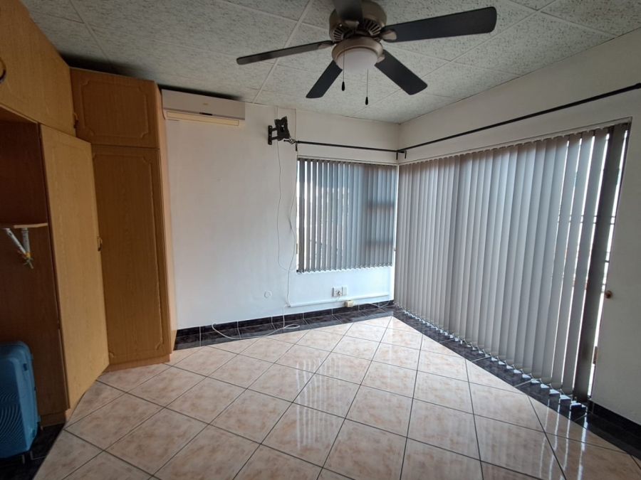 4 Bedroom Property for Sale in Roylglen Gardens Northern Cape